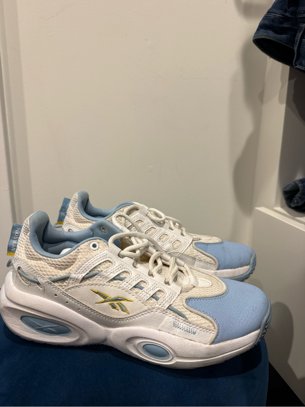 REEBOK SOLUTION MID ALLEN IVERSON FLUID BLUE HR1833 Basketball Shoe
